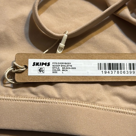SKIMS FITS EVERYBODY SCOOP BRALETTE - Picture 8 of 10